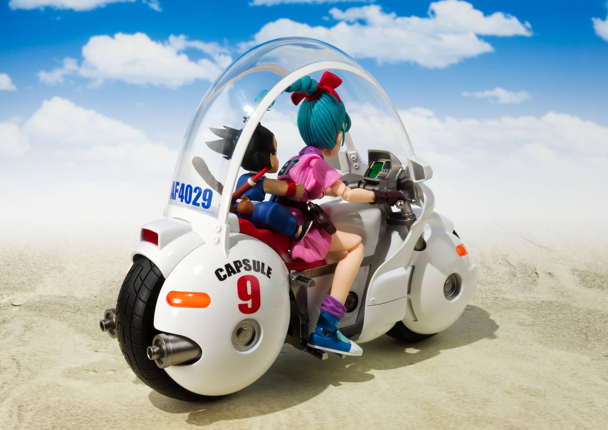 Dragon Ball S.H. Figuarts Vehicle with Figure Bulma's Motorcycle Hoipoi Capsule No. 9 17 cm Sleek Geek