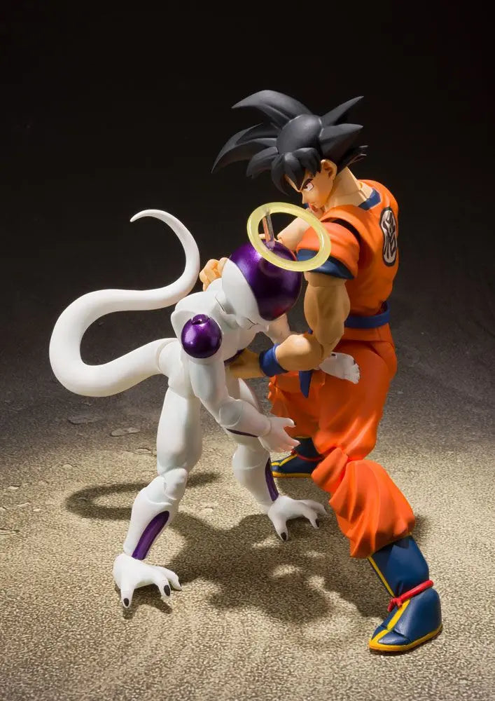 Dragon Ball Z S.H. Figuarts Son Goku (A Saiyan Raised On Earth) Sleek Geek