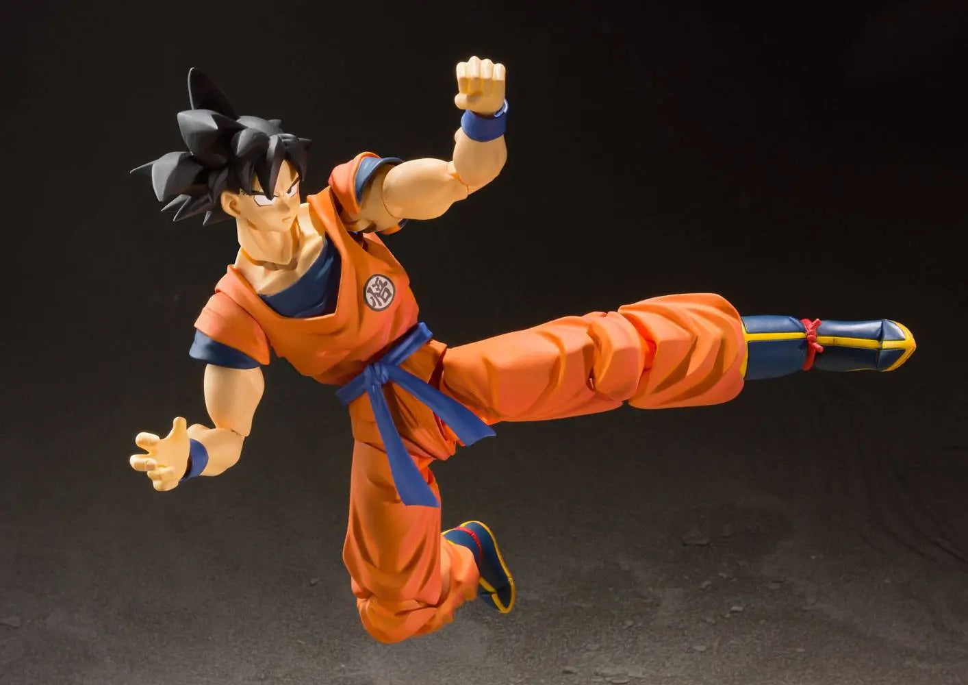 Dragon Ball Z S.H. Figuarts Son Goku (A Saiyan Raised On Earth) Sleek Geek